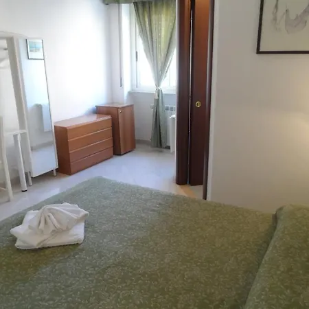 Otel Porpora 2*